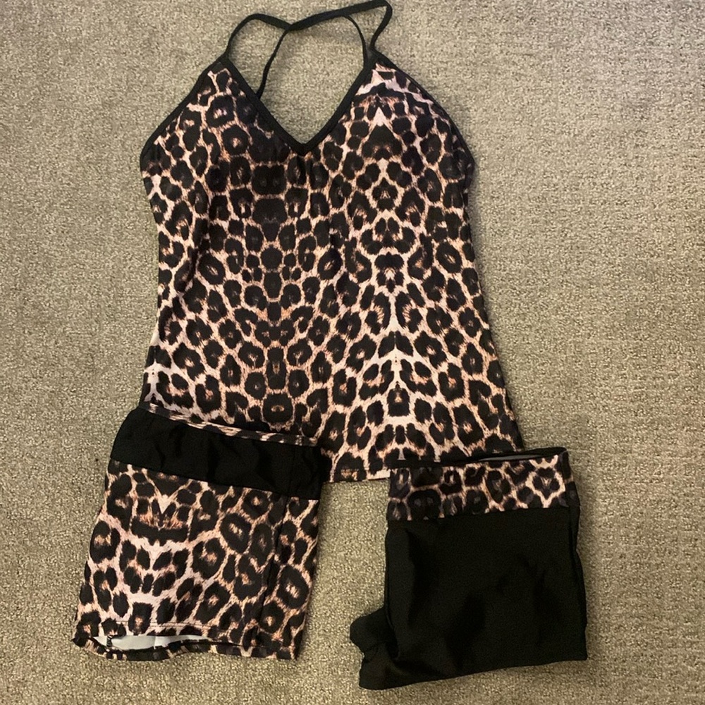 3 piece leopard tankini.  Large.